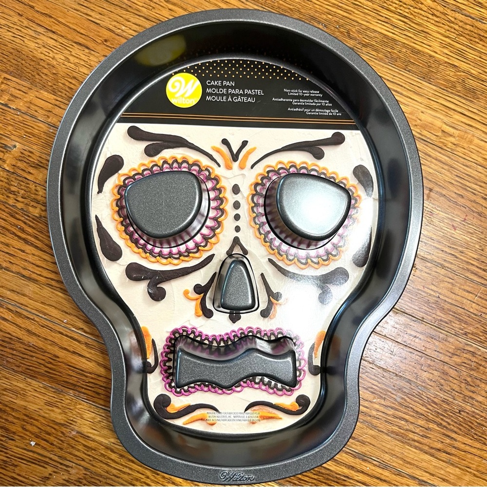Wilton Skull Cake Mold